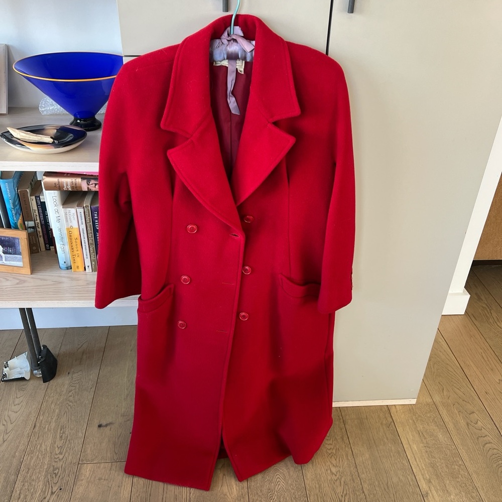 Gucci Red Collared Button Up Coat Made in Italy Size 40 Quiet Luxury
